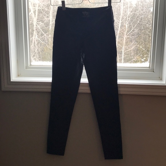 TNA low crop black legging. - Picture 2 of 3